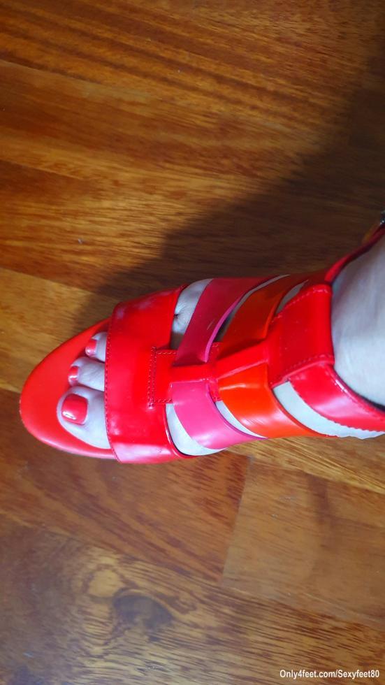 Red shoes this night❤️🔥💋