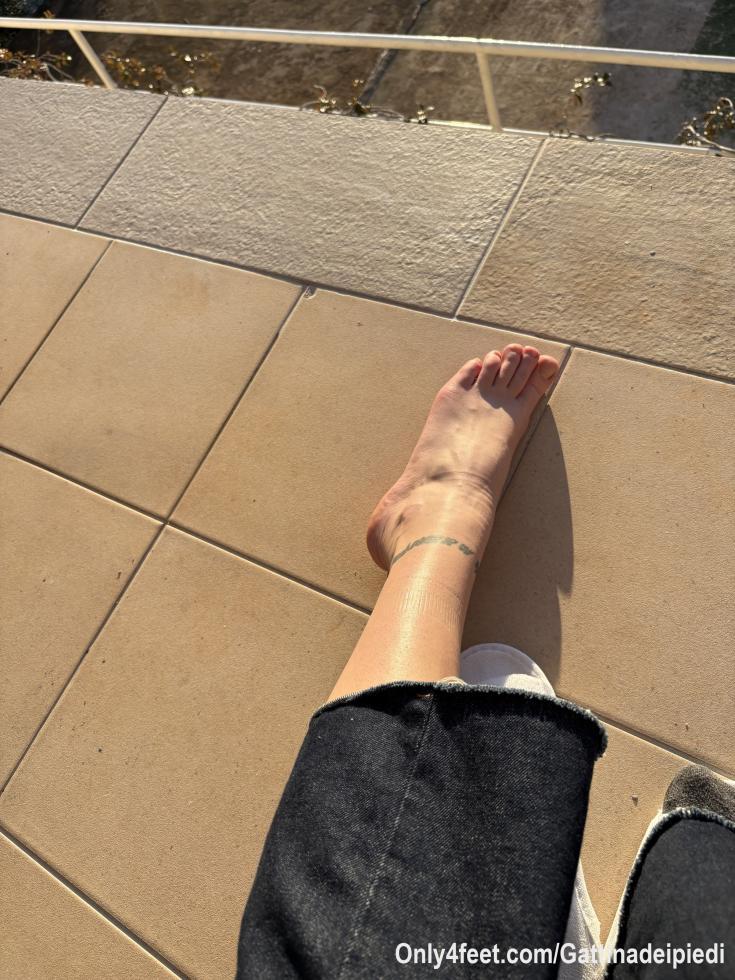 Il mio piede al sole ☀️