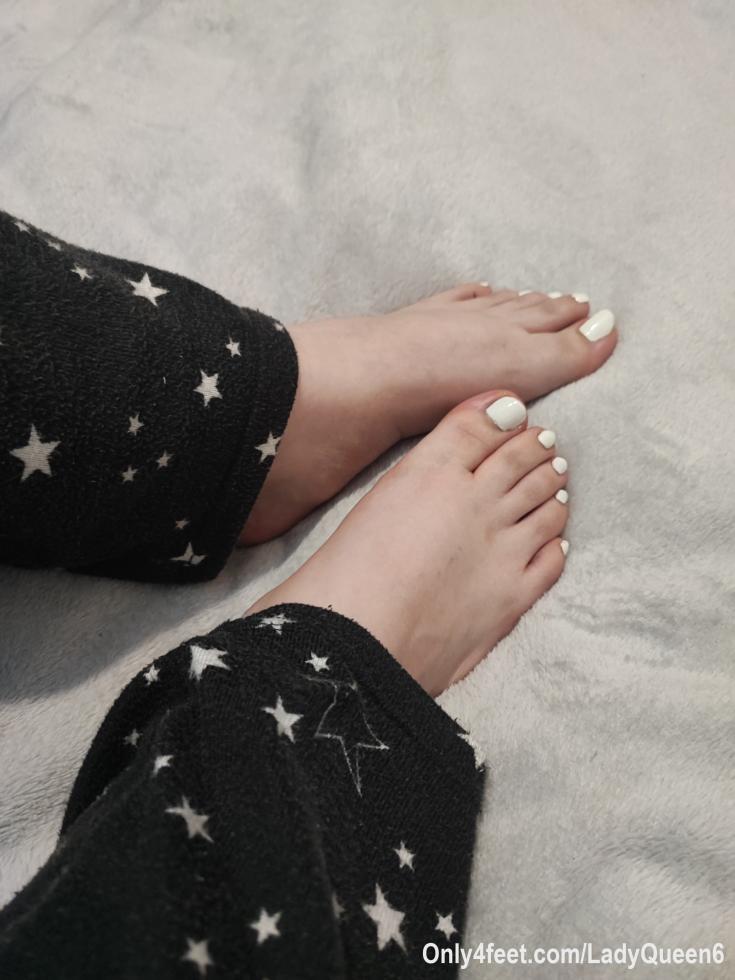 Una calda buonanotte dalla vostra Lady preferita ❤️🌜