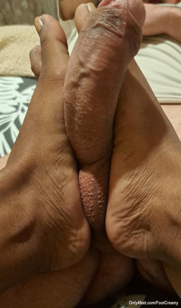 ⚠️🔞Foot job 🔞⚠️

Video completo 🐽