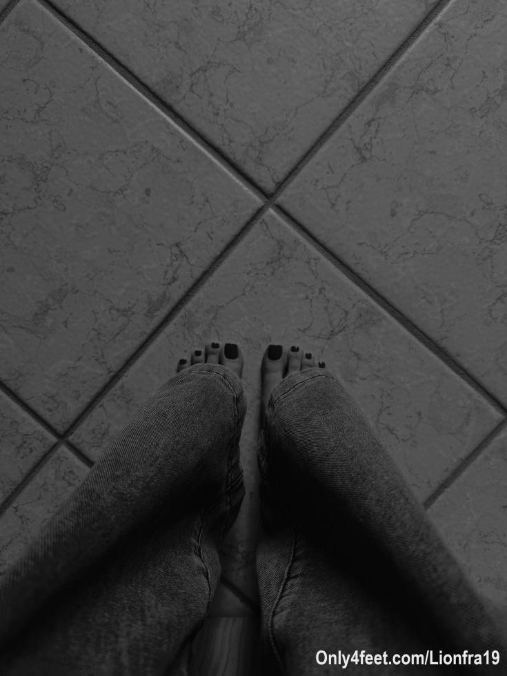 Feet all for you 😘