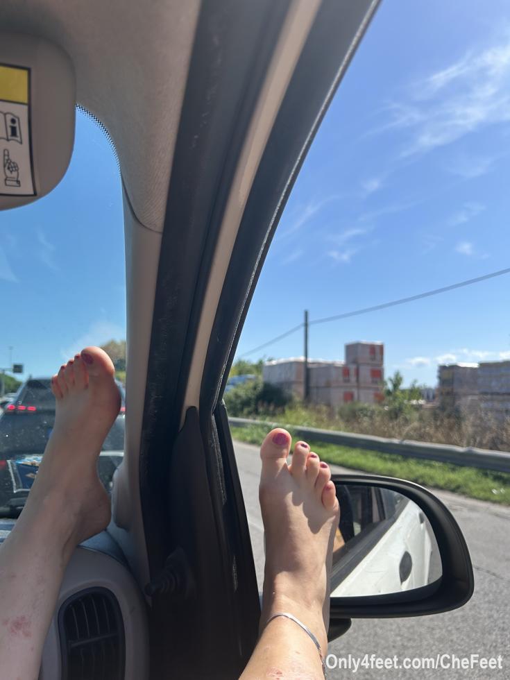 Che bell’arietta fra le dita! Ci vorrebbe anche un bel massaggio!