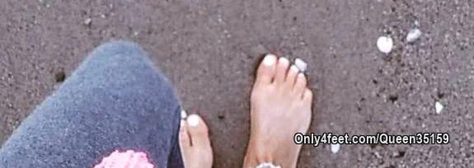 Goodmorning☀️🌊👣♥️ @Queen35159 ...ti aspetto in chat 💋