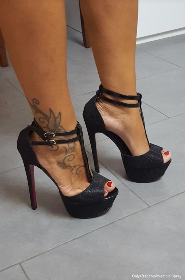 Sotto i miei piedi.....😋😋😋😋